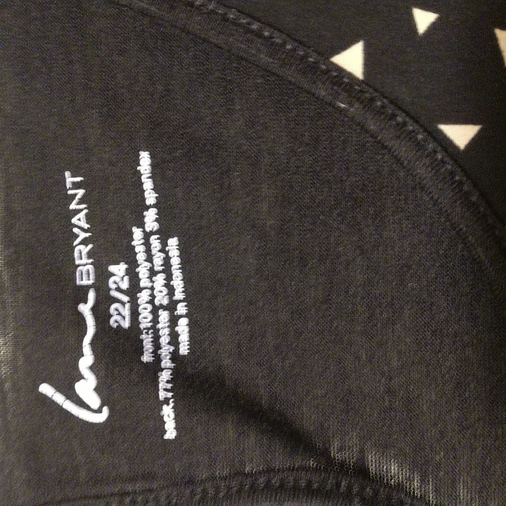 🌷Lane Bryant Black Geometric Pattern Tank Size 22/24 3X - Picture 3 of 4